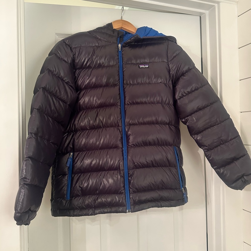 Patagonia Kids Black Puffer Jacket with Blue Accents